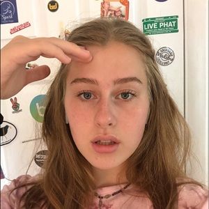 Meet your Posher, Ella